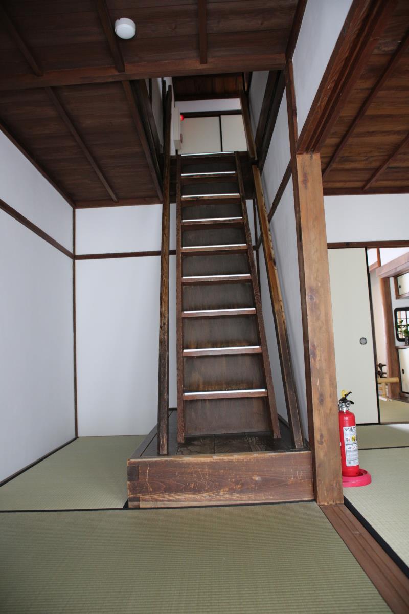階隠し